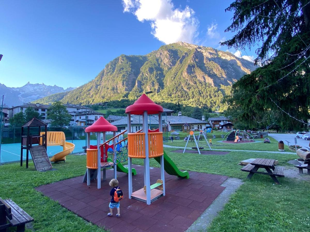 Appartamento De Montagne Berthod Pre-Saint-Didier Ngoại thất bức ảnh